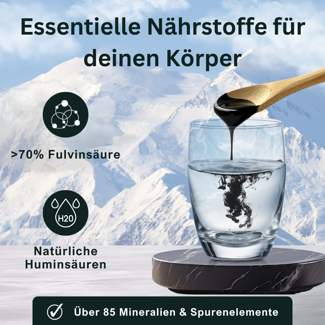 Flüssiges Shilajit mit über 70 % Fulvinsäure wird in ein Glas Wasser gegeben, natürliche Huminsäuren und über 85 Mineralstoffe zur täglichen Nährstoffversorgung.